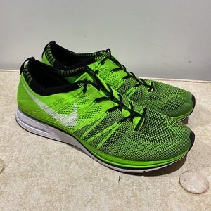 Nike Flyknit Trainer+ Electric Green Sneakers Size 10